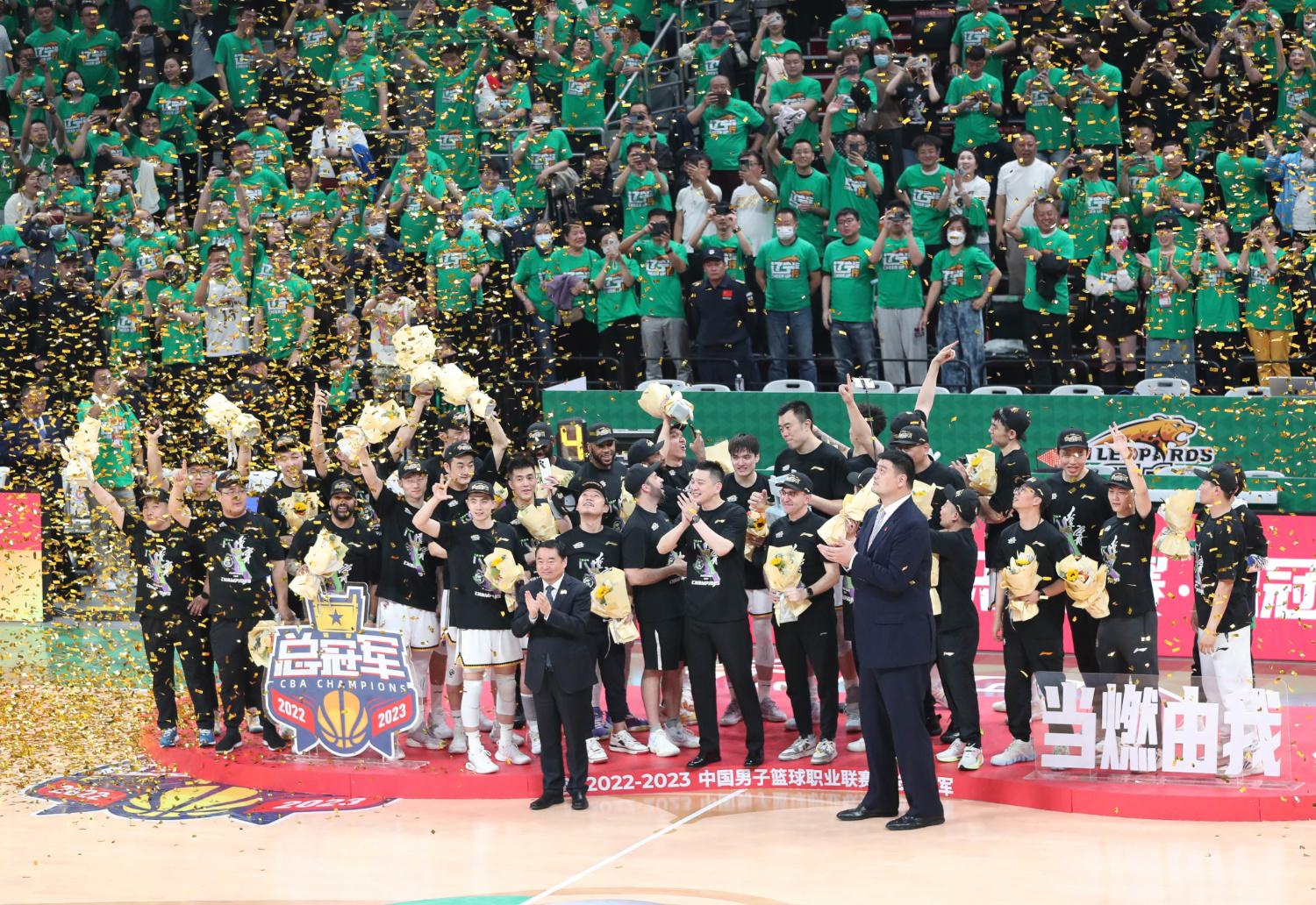 开云-转折点！马赛伤情更新，全明星赛清晨攻防权衡，管理层满意，阵容厚度经受考验(詹姆斯退役后谁能扛起联盟大旗)