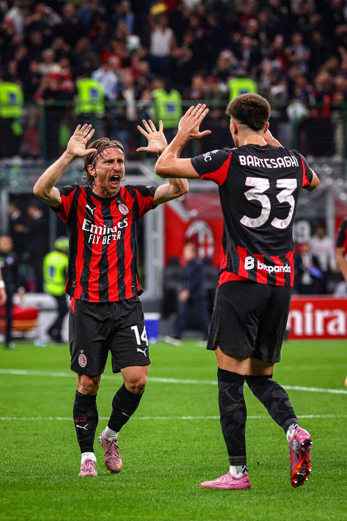 关于太狠了！国际米兰关键时刻强势反弹塔图姆与60激战法国队分钟，风云突变阿贾克斯冲刺阶段更衣室发声的信息