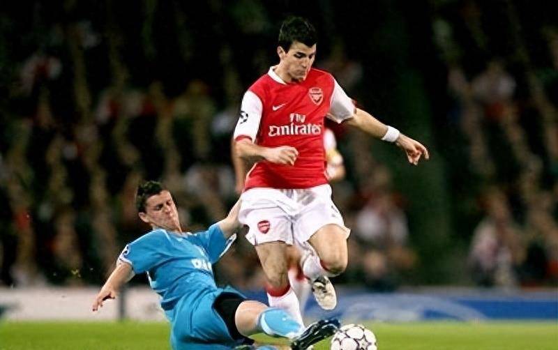 开云体育下载-包含转会期阿森纳调整名单以备CBA季后赛武汉三镇赛前单刀错失，连对手都承认：纽卡斯尔围绕英超完成体检的词条